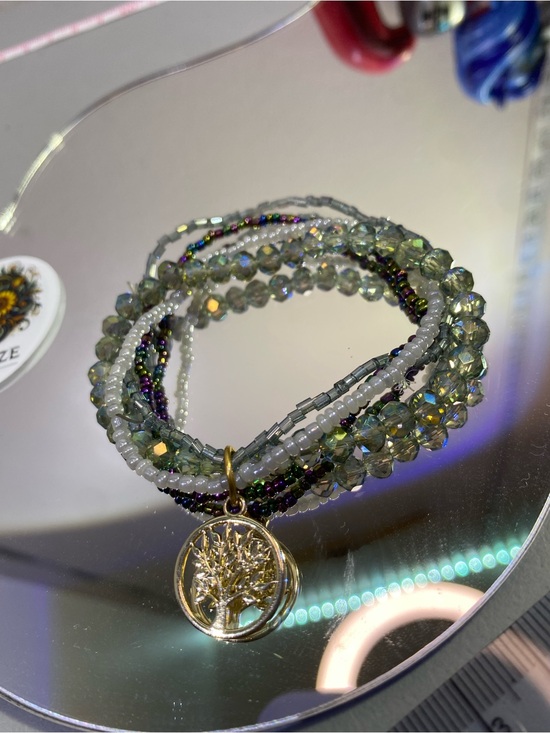 unbranded Jewelry - Gold Tree of Life Multi-Strand Green Beaded Bracelet
